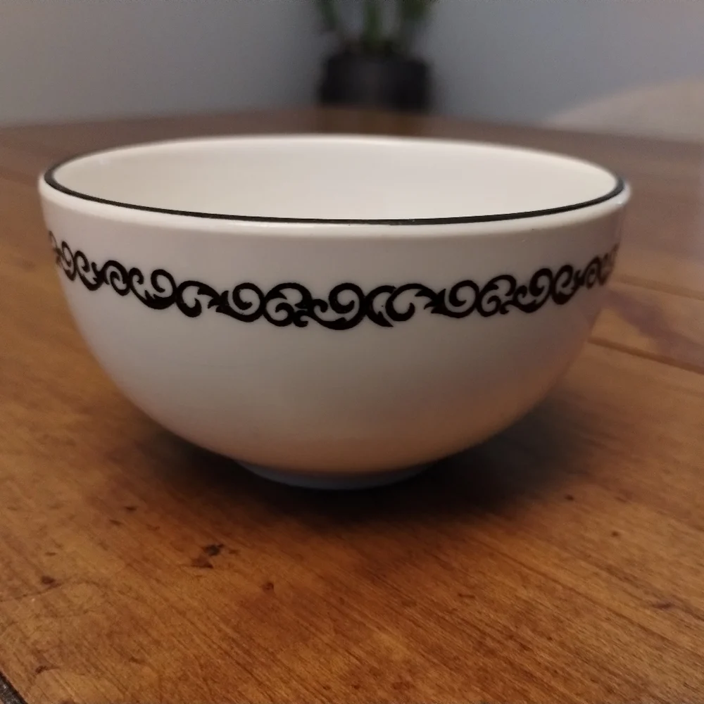 Vintage Soup Bowl Mayer China Ceramic Beaver Falls PA by Interspace USA 271